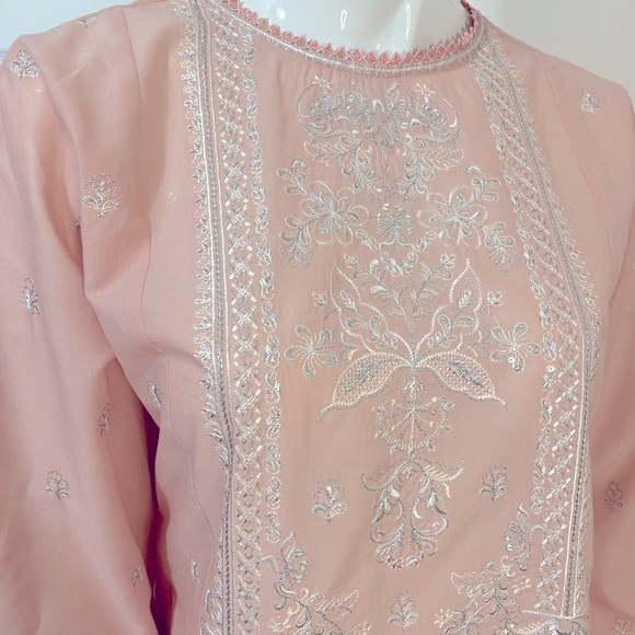 Shirt - Picture 4 of 4